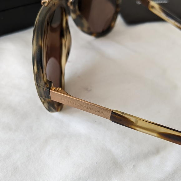 Dolce & Gabbana DG Camouflage Tortoise 4218 Sunglasses - Picture 7 of 9